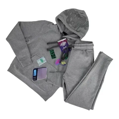 Conjunto SYNA WORLD Cinza